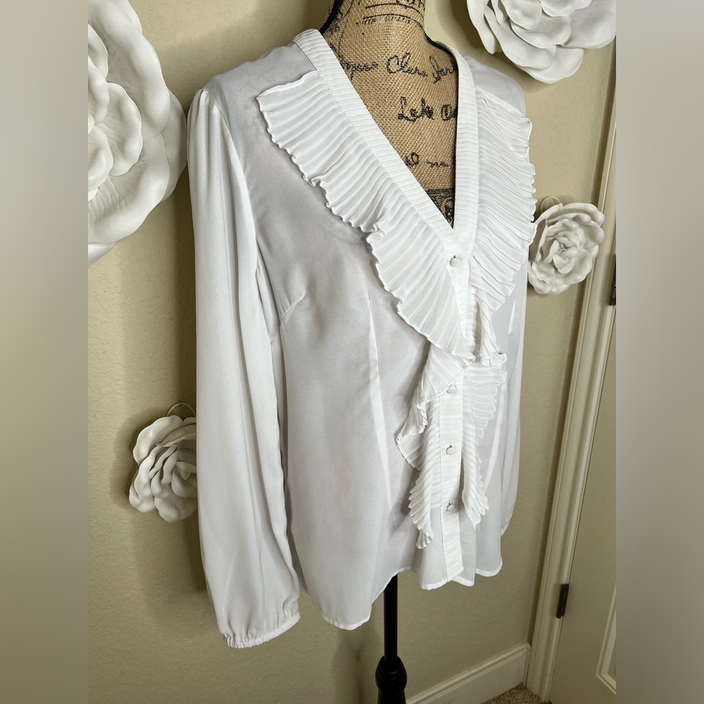 Boston Proper White Sheer Button Down Ruffle Feont Blouse with Darts Sz 16 - Picture 7 of 15